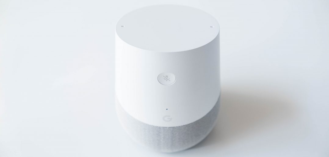 Google Home hinten