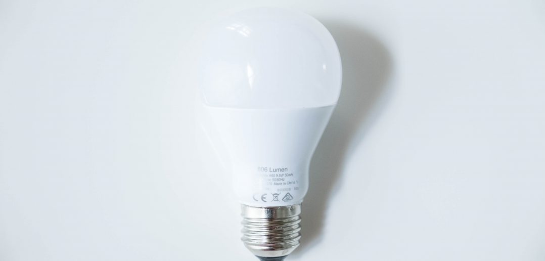 Philips Hue White Bulb hinten