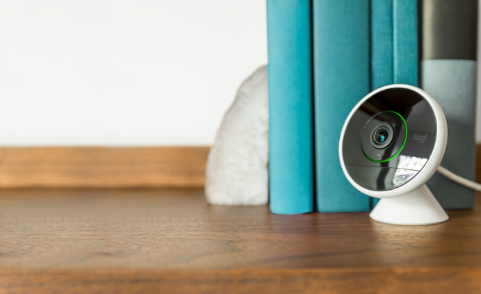 (c) Logitech Presse