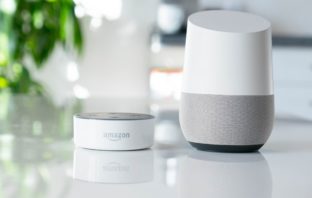Amazon Alexa und Google Assistant