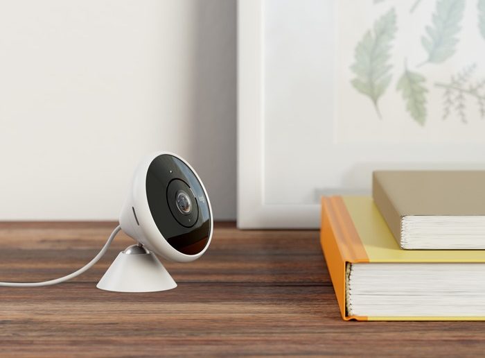 (c) Logitech