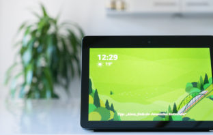 Echo Show 2. Generation