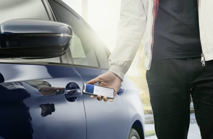 Apple CarKey