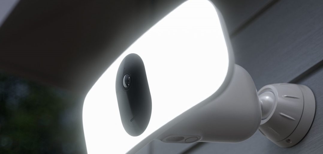Arlo Pro 3 Flutlicht-Kamera