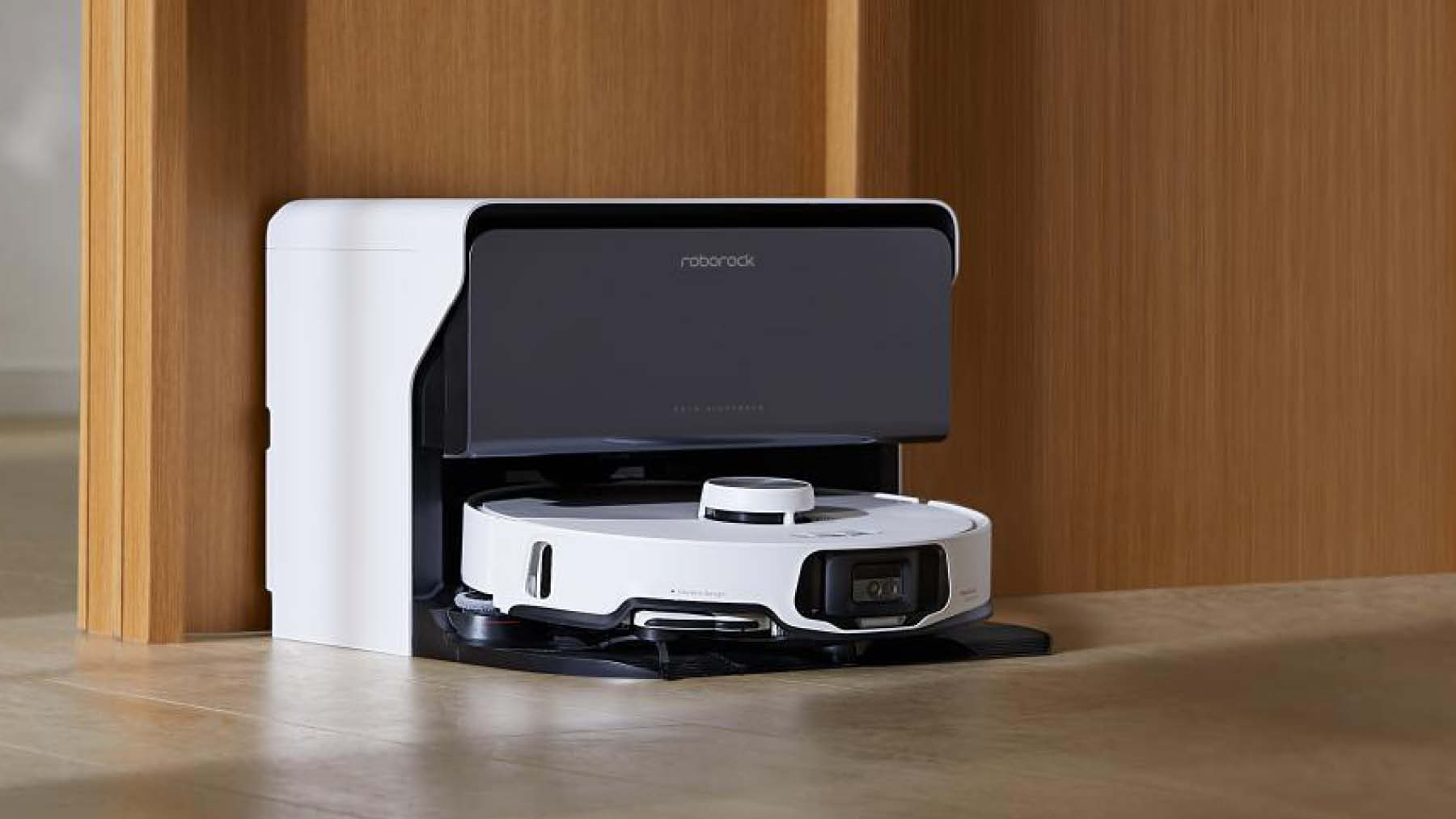 Roborock S8 MaxV Ultra mit Nachfüll- und Ablaufsystem