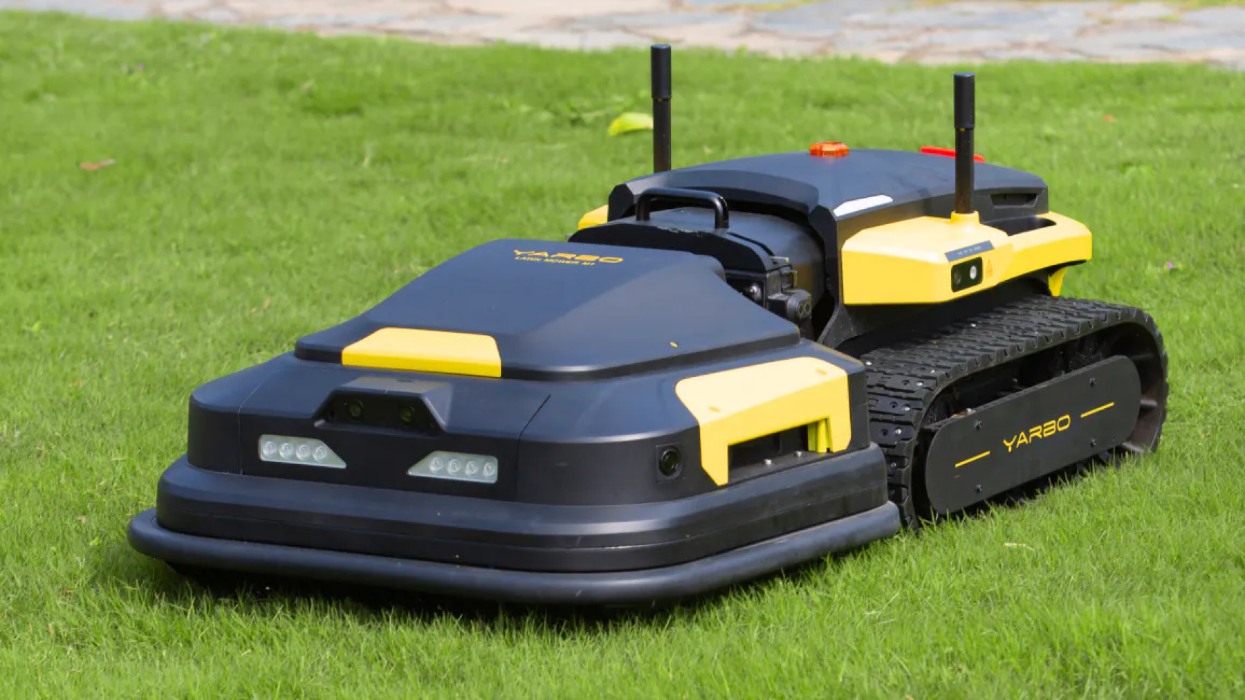 Yarbo Robot